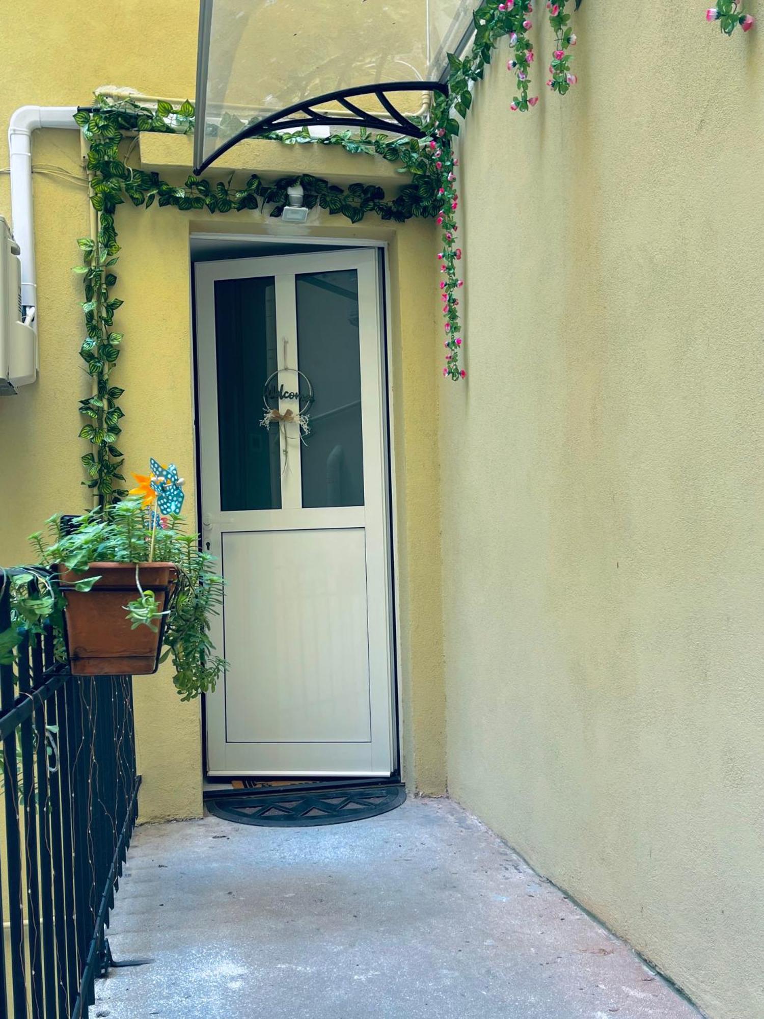 Casa Vacanze Viale Miramare 31- Delizioso Mini Loft Industrial 的里雅斯特 外观 照片
